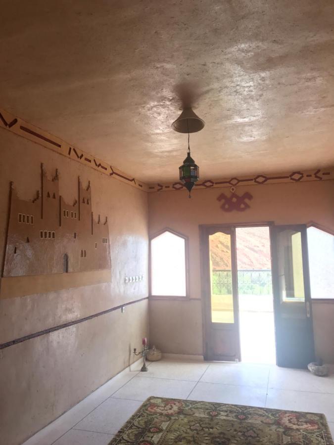 Auberge Restaurant Zahra Boumalne エクステリア 写真